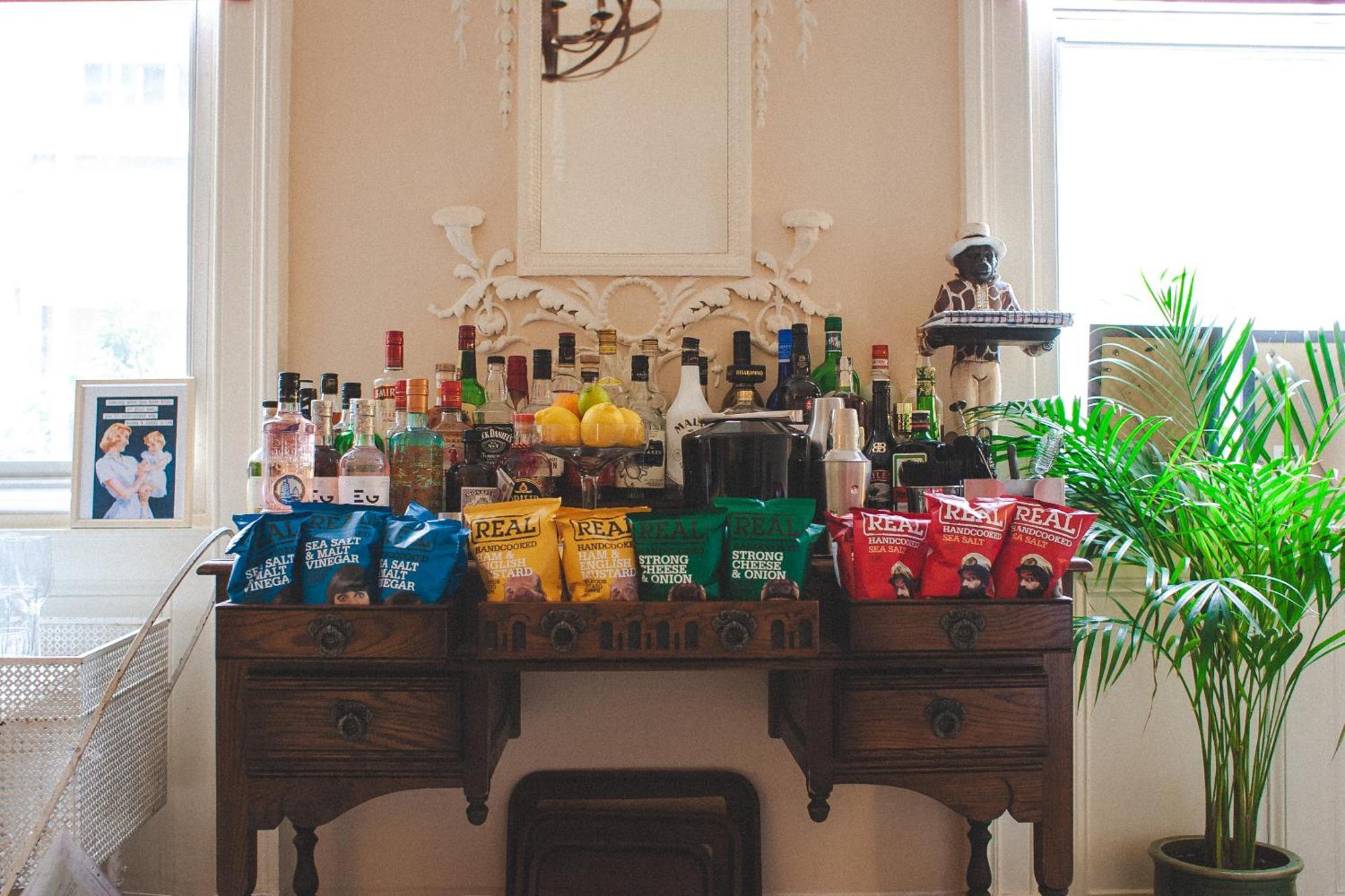 Darwin'S Townhouse Panzió Shrewsbury Kültér fotó A wet bar